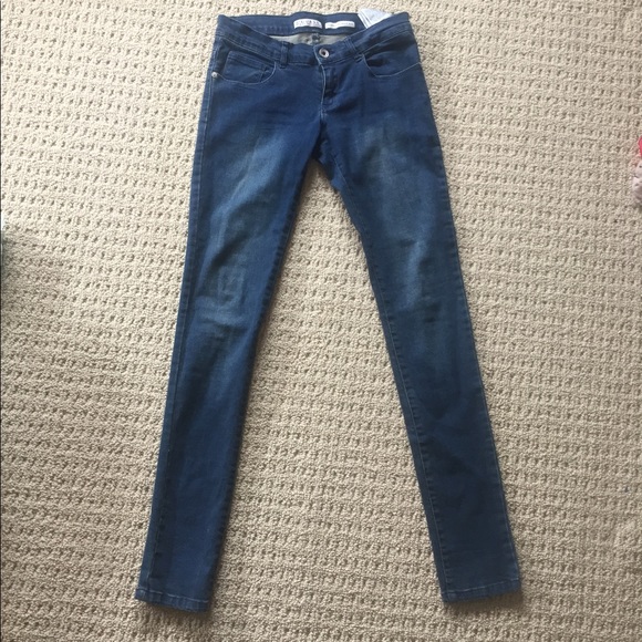 Guess Jeans - Picture 5 of 8